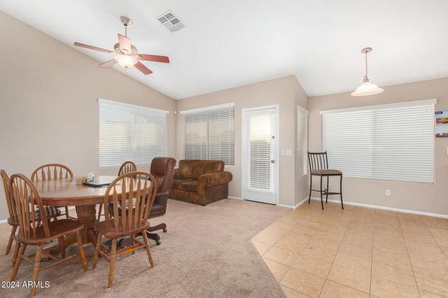 813 E LOVEGRASS Drive, San Tan Valley, AZ 85143