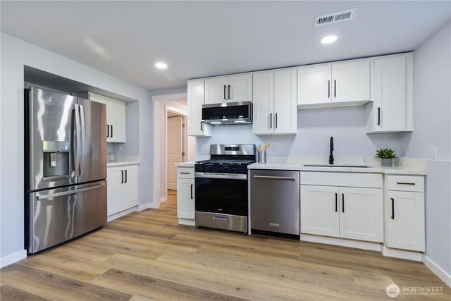 4327 184th Street SW, Lynnwood, WA 98037