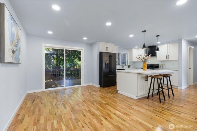 4327 184th Street SW, Lynnwood, WA 98037