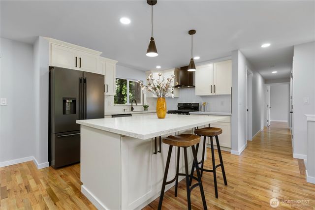 4327 184th Street SW, Lynnwood, WA 98037