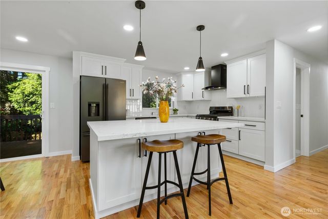 4327 184th Street SW, Lynnwood, WA 98037