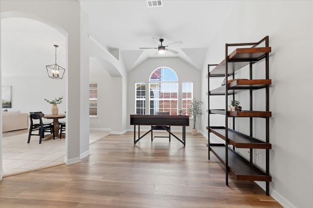 1204 Wentwood Drive, Corinth, TX 76210