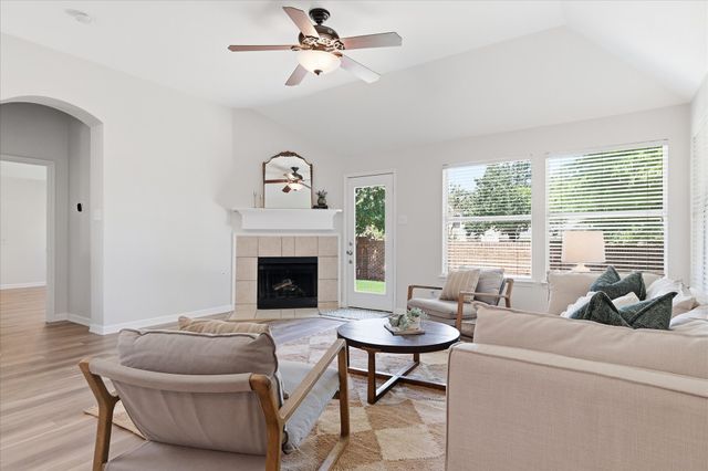 1204 Wentwood Drive, Corinth, TX 76210