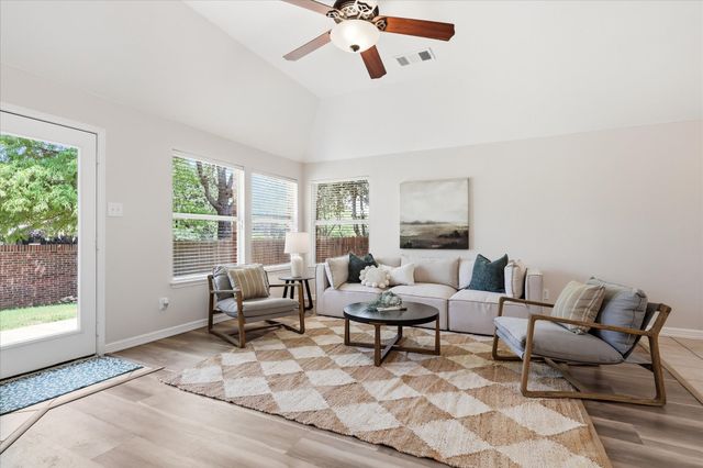 1204 Wentwood Drive, Corinth, TX 76210