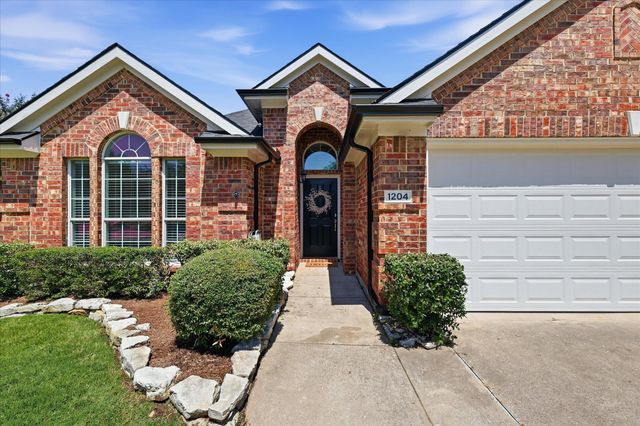 1204 Wentwood Drive, Corinth, TX 76210