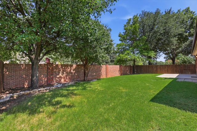 1204 Wentwood Drive, Corinth, TX 76210