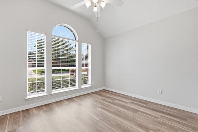 1204 Wentwood Drive, Corinth, TX 76210