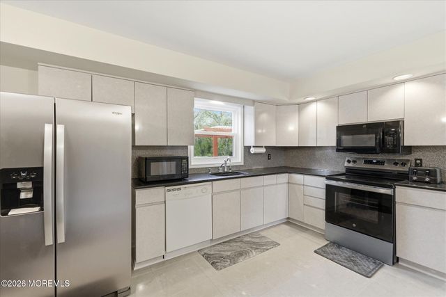 1012 Sheila Drive, Toms River, NJ 08753