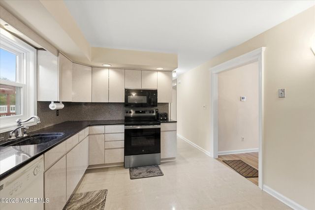1012 Sheila Drive, Toms River, NJ 08753