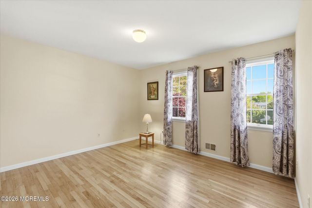 1012 Sheila Drive, Toms River, NJ 08753