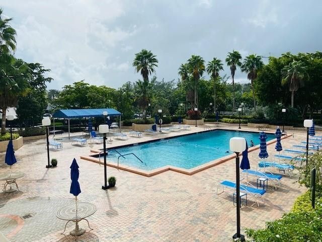 500 Three Islands Boulevard L15, Hallandale Beach, FL 33009