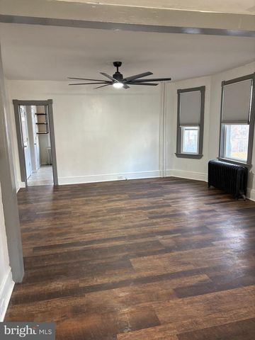 18 CHURCH ST, Willow Grove, PA 19090