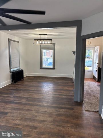 18 CHURCH ST, Willow Grove, PA 19090