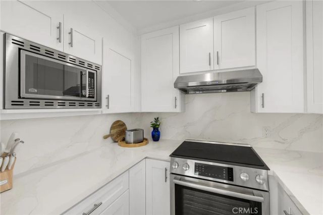 1045 Gaviota Drive B, Laguna Beach, CA 92651