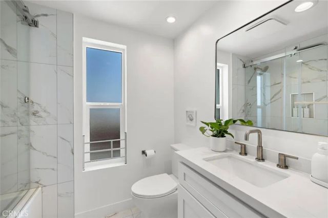 1045 Gaviota Drive B, Laguna Beach, CA 92651