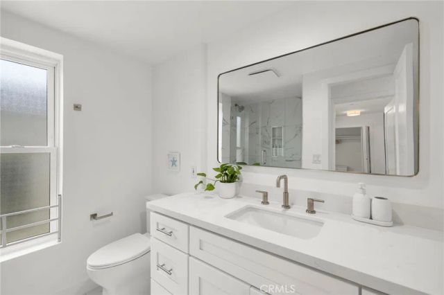 1045 Gaviota Drive B, Laguna Beach, CA 92651