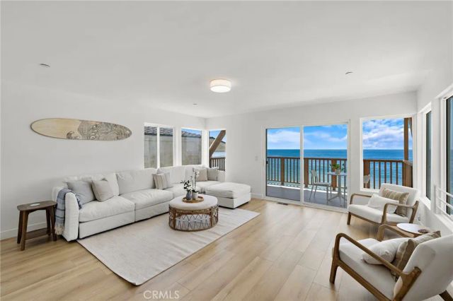 1045 Gaviota Drive B, Laguna Beach, CA 92651
