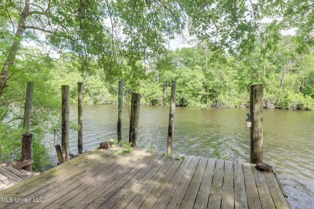 7320 Magnolia Drive, Pass Christian, MS 39571