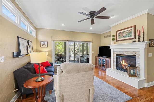 15605 Pawnee Street, Overland Park, KS 66224