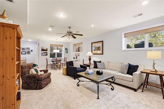 15605 Pawnee Street, Overland Park, KS 66224