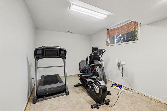 15605 Pawnee Street, Overland Park, KS 66224