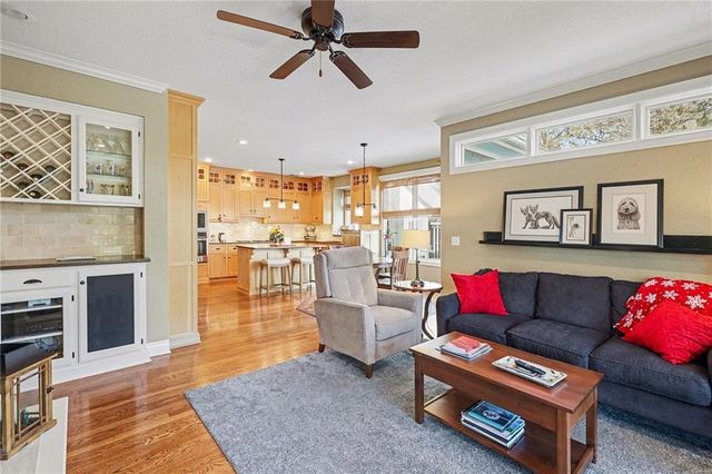 15605 Pawnee Street, Overland Park, KS 66224