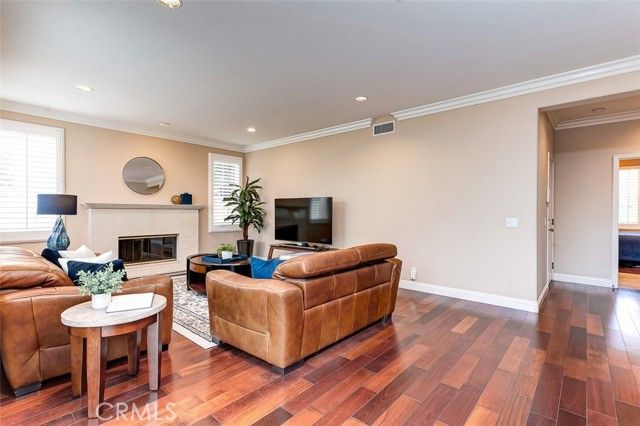 16 Sovente, Irvine, CA 92606