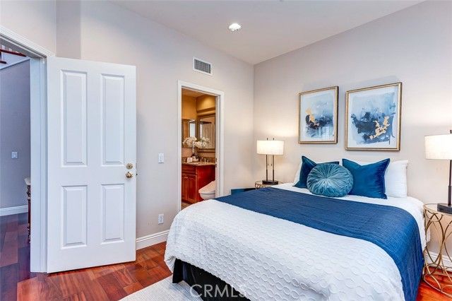 16 Sovente, Irvine, CA 92606