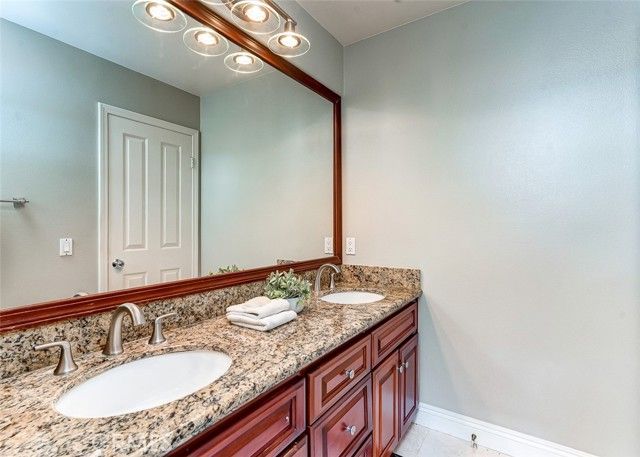 16 Sovente, Irvine, CA 92606