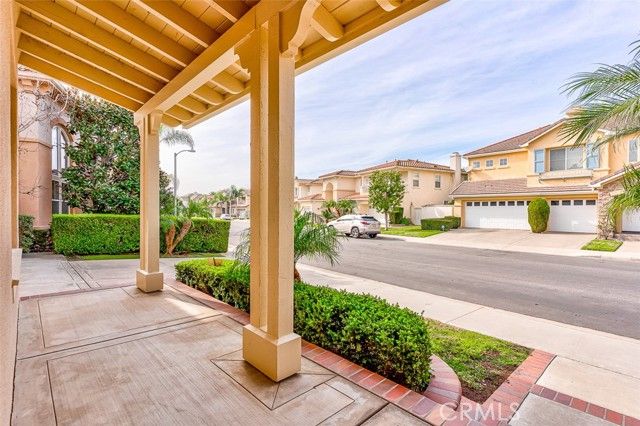 16 Sovente, Irvine, CA 92606