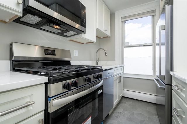548 E Broadway PH, Boston, MA 02127