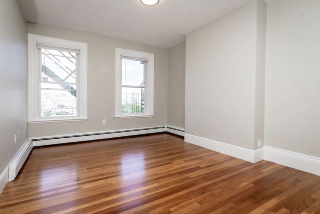 548 E Broadway PH, Boston, MA 02127