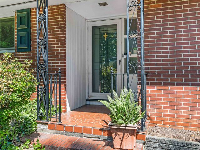 117 Tanglewylde Drive, Spartanburg, SC 29301