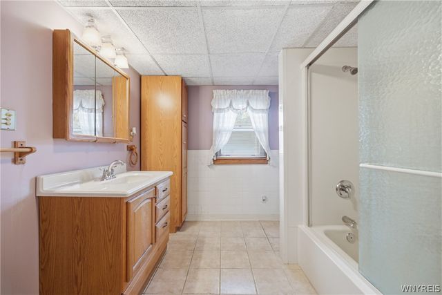 2535 River Road, Wheatfield, NY 14304