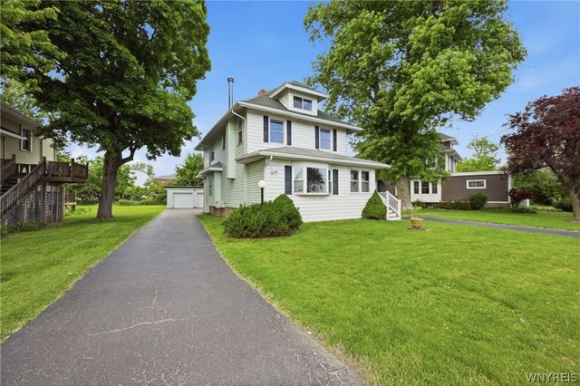 2535 River Road, Wheatfield, NY 14304