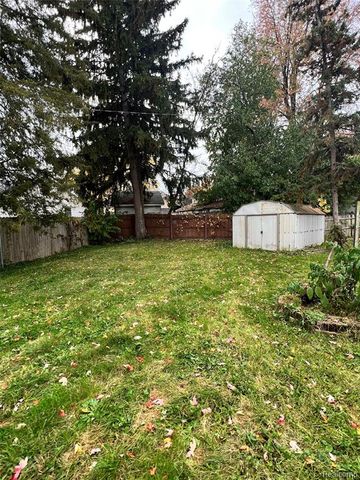 2521 Stobbe Street, Saginaw, MI 48602