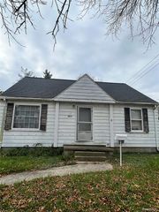 2521 Stobbe Street, Saginaw, MI 48602