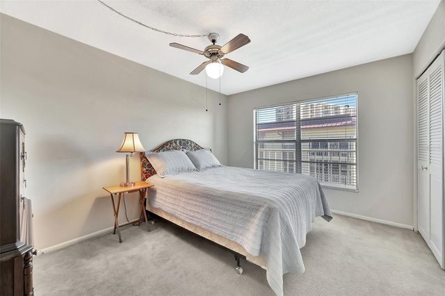 113 ISLAND WAY 241, Clearwater Beach, FL 33767