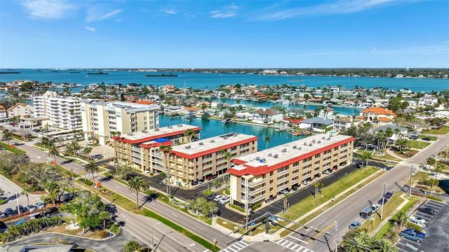 113 ISLAND WAY 241, Clearwater Beach, FL 33767