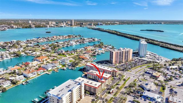 113 ISLAND WAY 241, Clearwater Beach, FL 33767