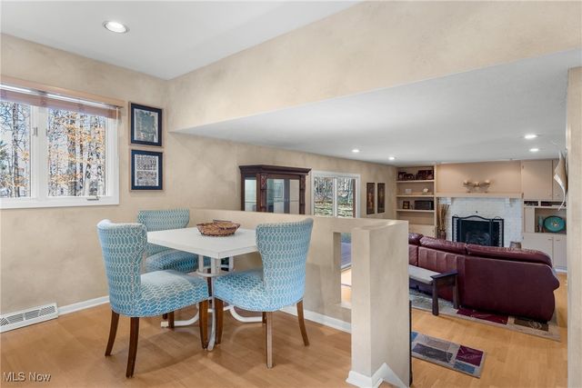 32651 N Burr Oak, Solon, OH 44139