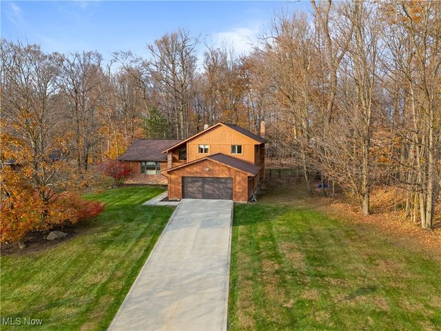 32651 N Burr Oak, Solon, OH 44139