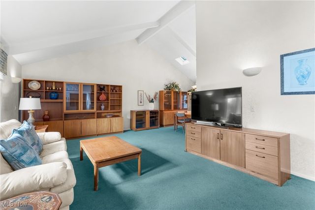 32651 N Burr Oak, Solon, OH 44139