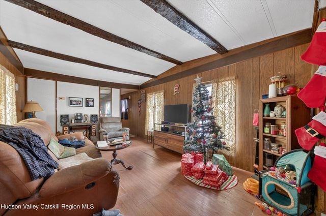16 Sycamore Trail, Wurtsboro, NY 12790