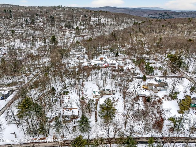 16 Sycamore Trail, Wurtsboro, NY 12790
