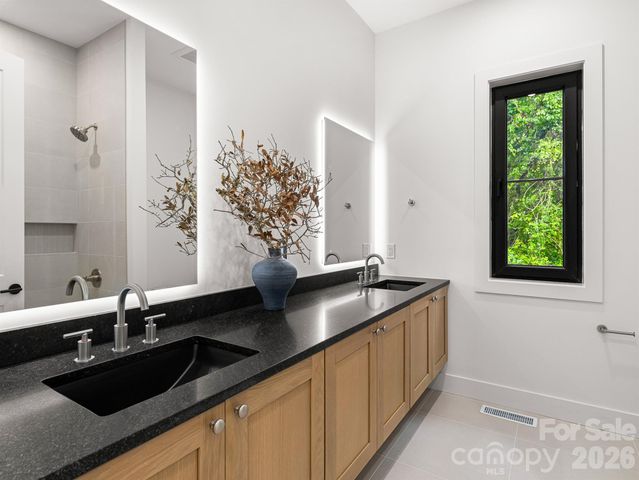 25 Copper Mill Court, Candler, NC 28715