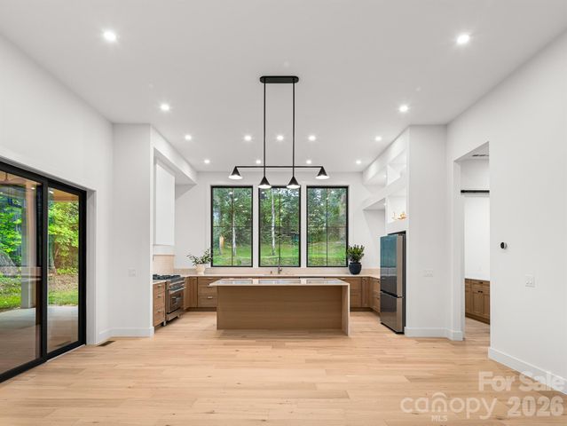 25 Copper Mill Court, Candler, NC 28715