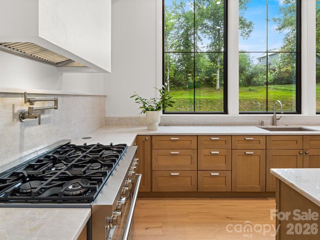 25 Copper Mill Court, Candler, NC 28715