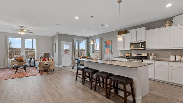 1221 BELTWAY BELTWAY Lane, Granbury, TX 76048
