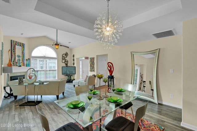 6319 Rivers End Dr, Louisville, KY 40258